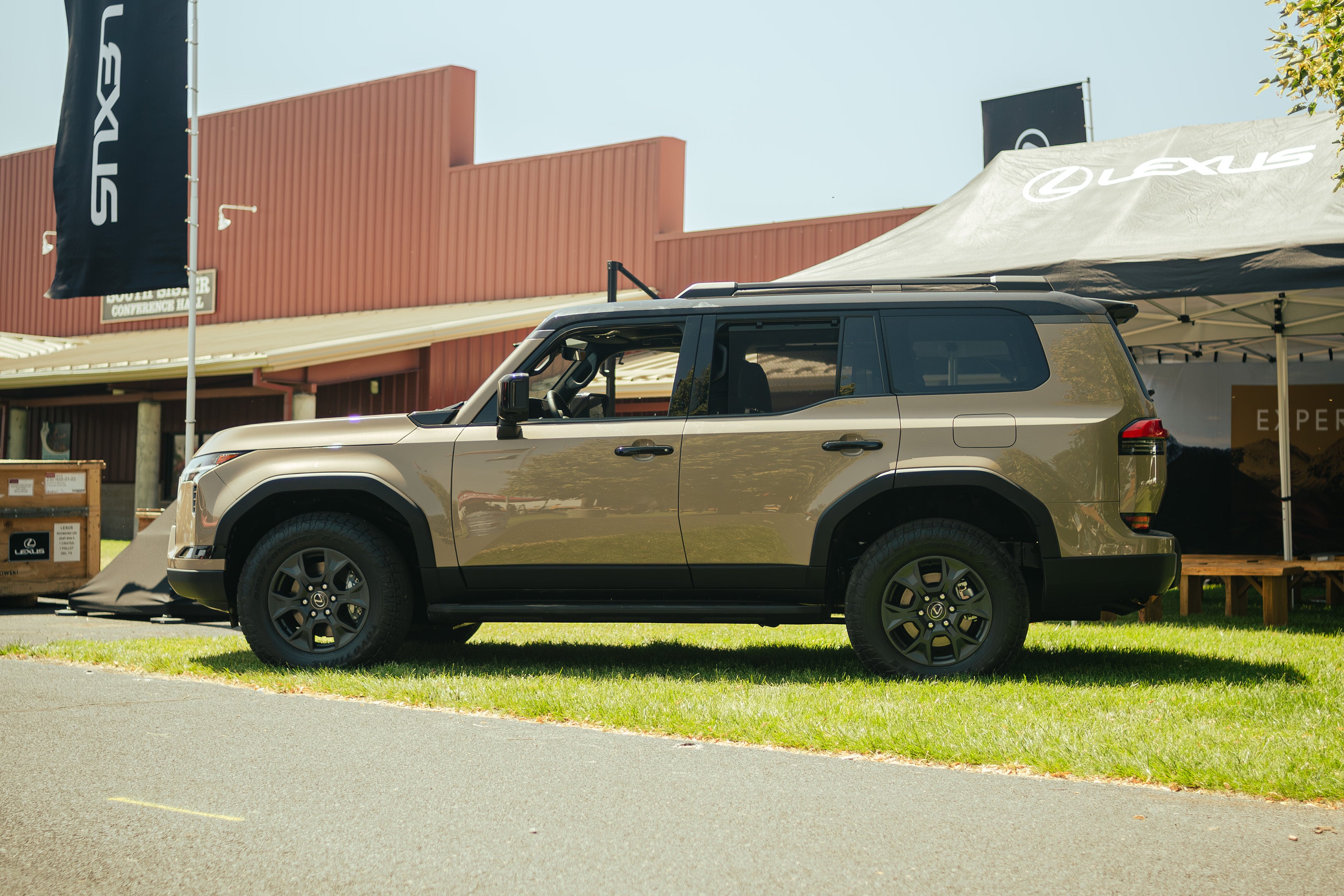 Lexus-GX-550_3240x.jpg?v=