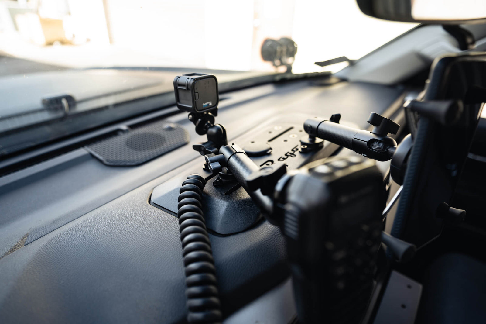 2022-2023 Toyota Tundra Digital Device Dash Mount