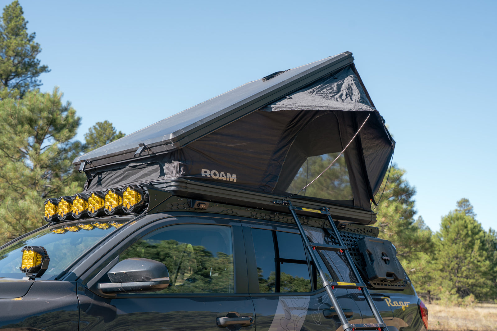 2025+ Toyota 4Runner Roof Rack w Light Pocket