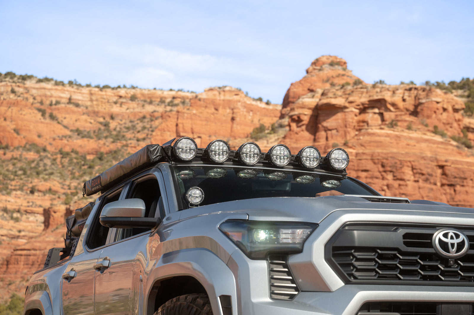 2024+ Toyota Tacoma Roof Rack Rigid Industries Round Light Mount