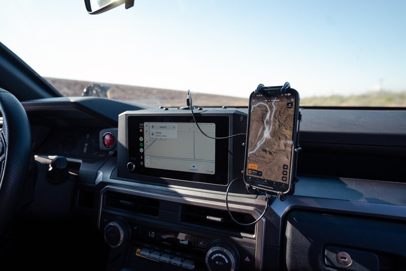 Device Dash Mount in the Toyota 4Runner
